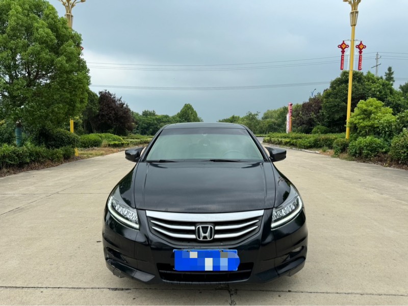 盐城11年本田雅阁1