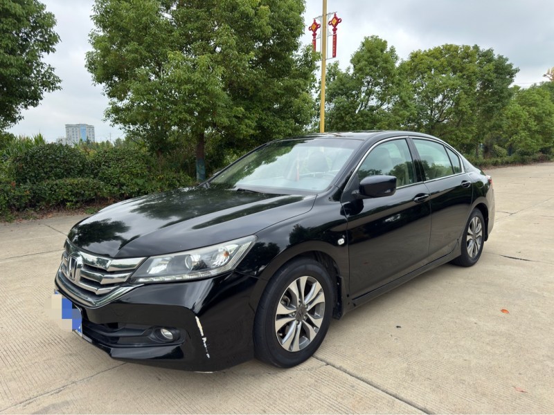 盐城14年本田雅阁2