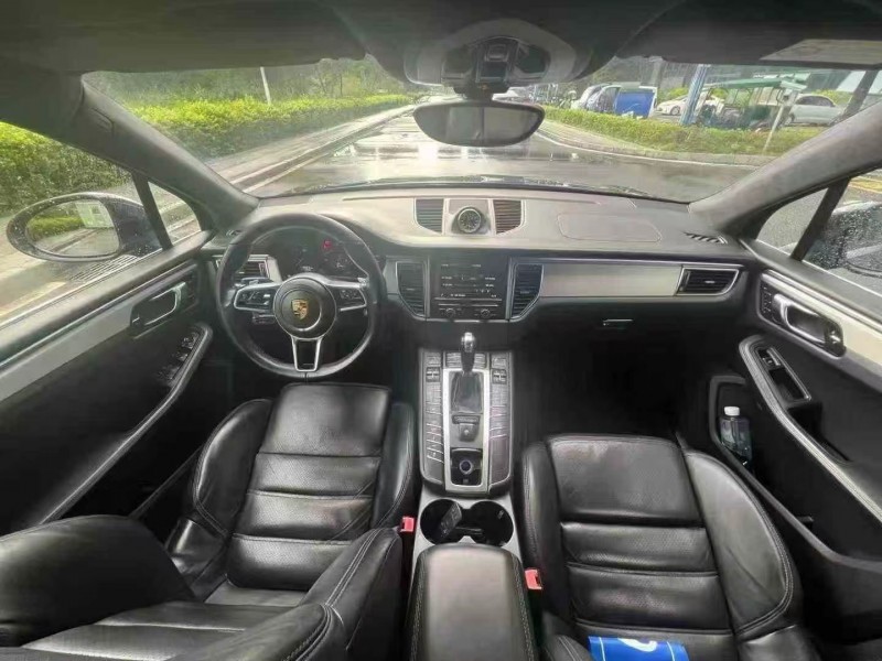 东莞16年保时捷Macan6