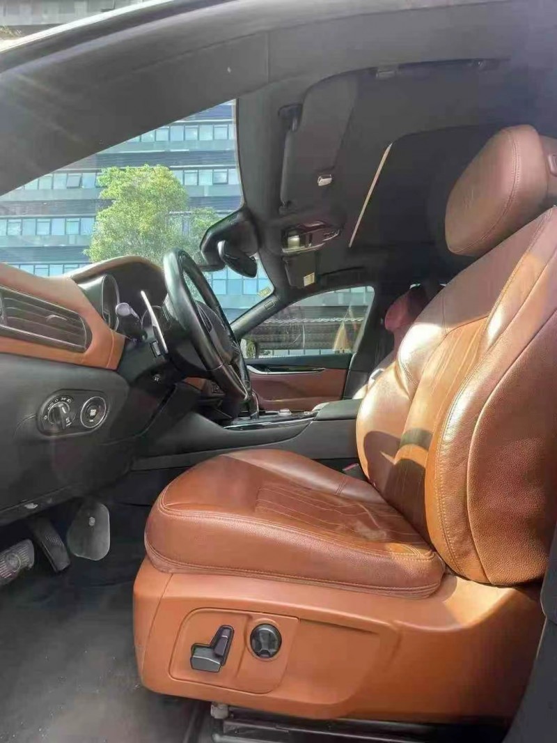 东莞18年玛莎拉蒂Levante5