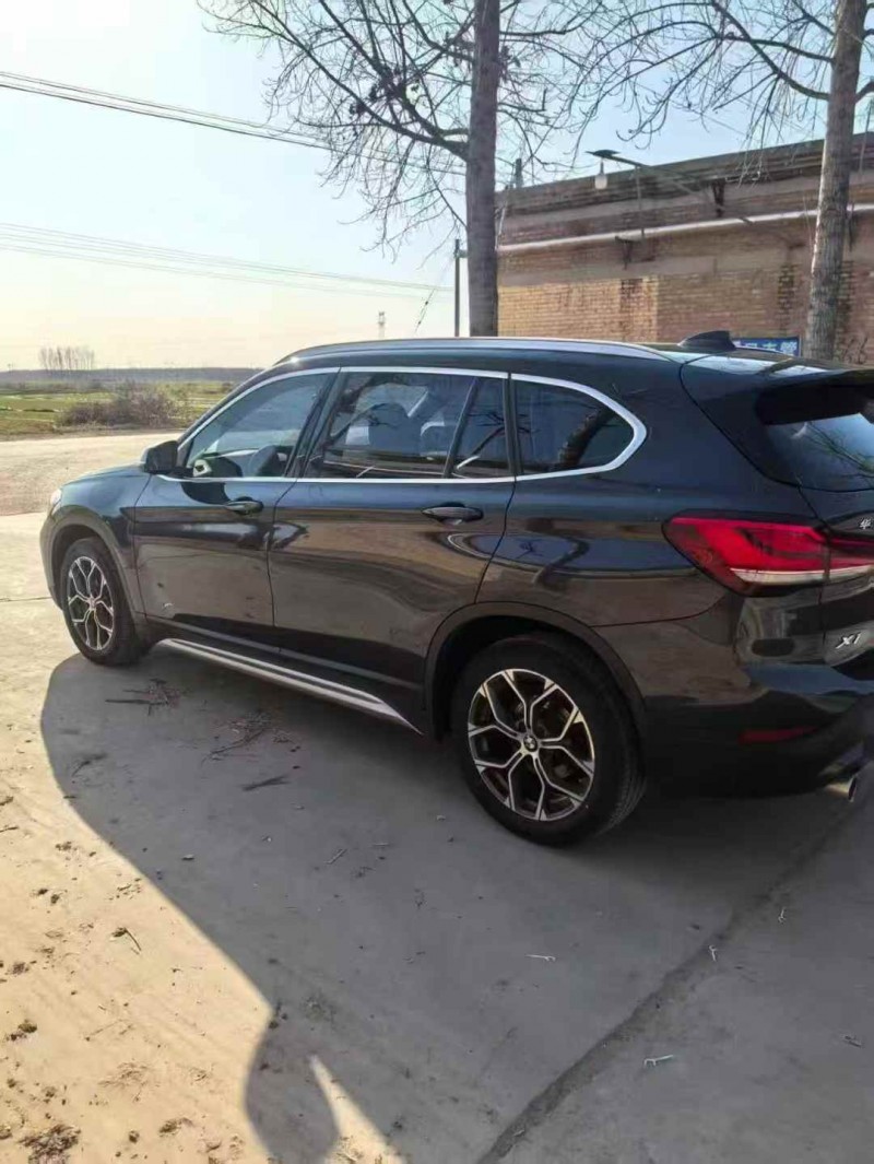 保定21年宝马X17