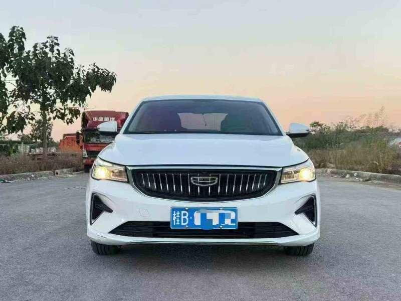 贵港22年吉利帝豪1