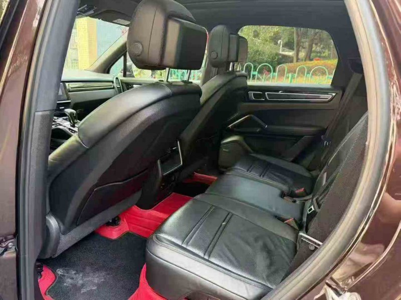 福州18年保时捷卡宴5