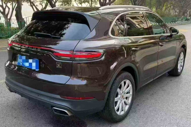 福州18年保时捷卡宴6