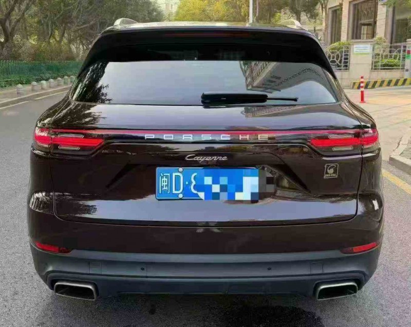 福州18年保时捷卡宴8