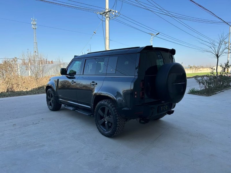 徐州23年路虎卫士3