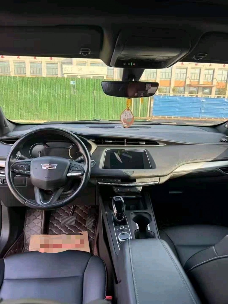 宿州20年凯迪拉克XT47