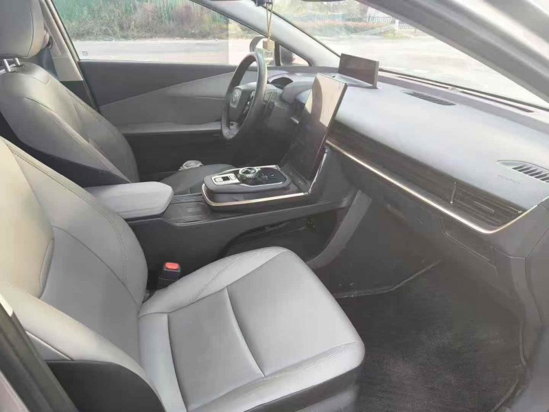 济宁24年丰田BZ3Pro4