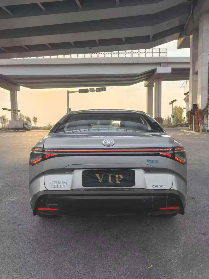 济宁24年丰田BZ3Pro9