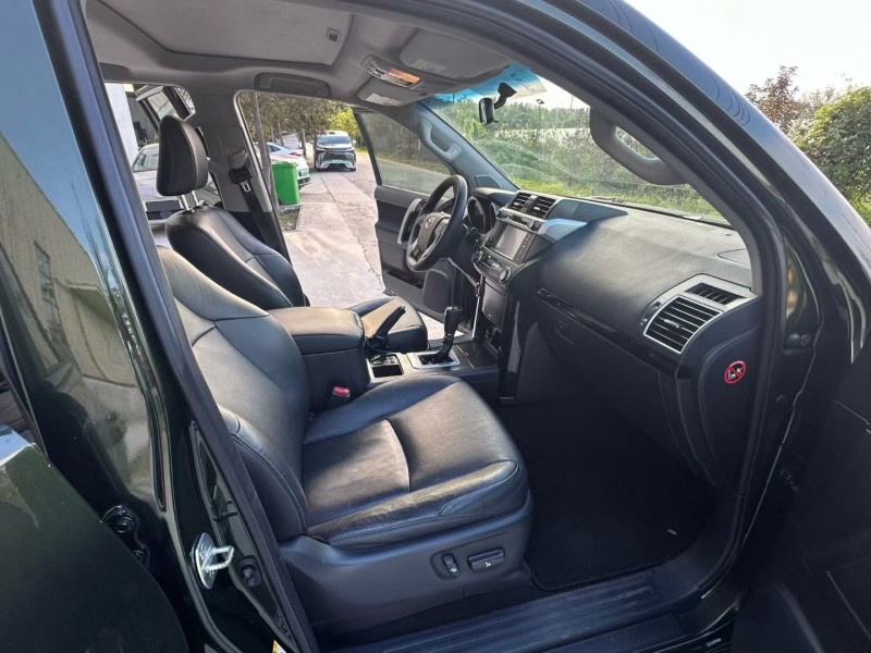 徐州17年丰田普拉多7