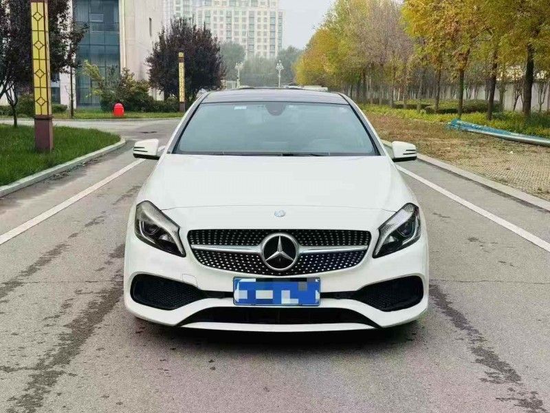 东营16年奔驰A1