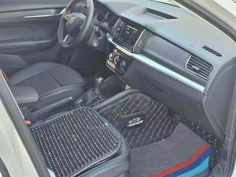 青岛20年斯柯达柯米克4