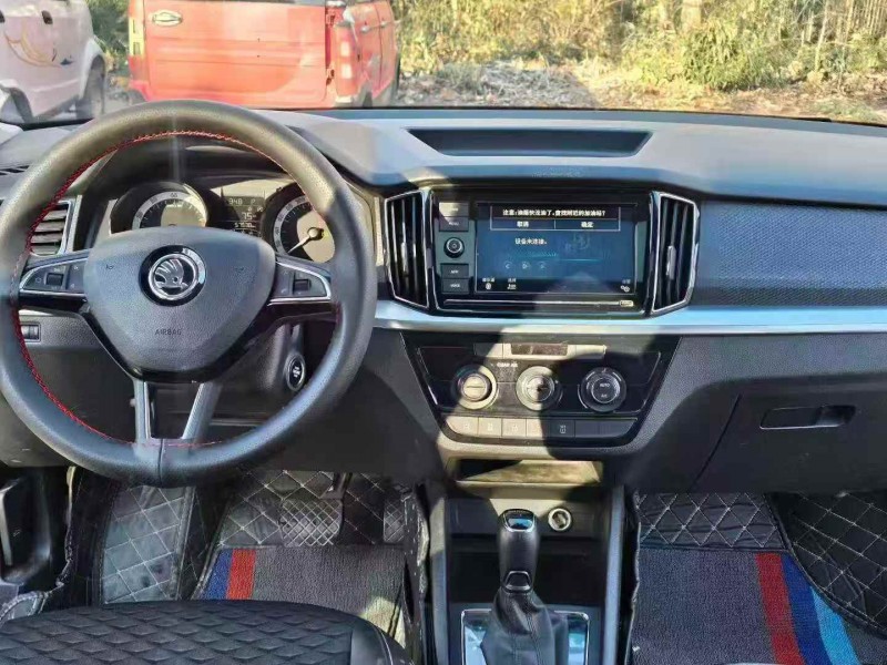 青岛20年斯柯达柯米克7