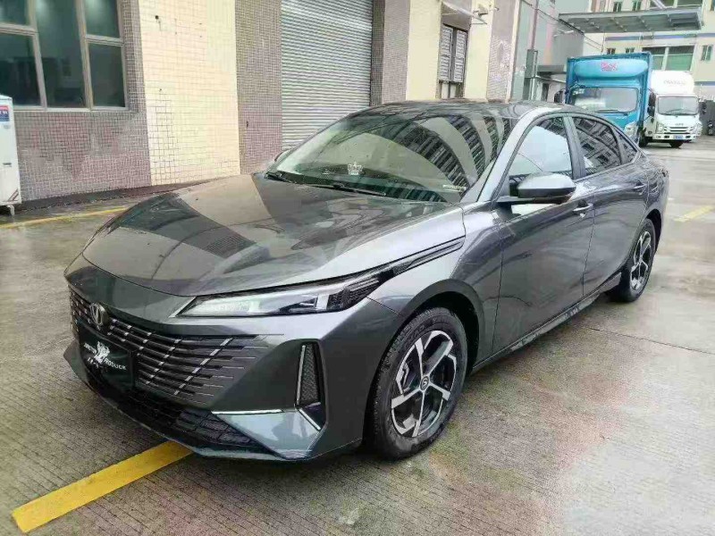 东莞25年长安汽车逸动3