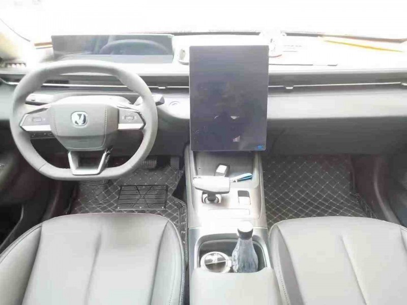 东莞25年长安汽车逸动5