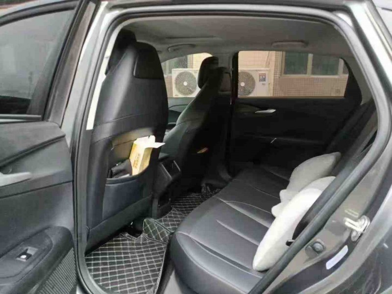 东莞25年长安汽车逸动6