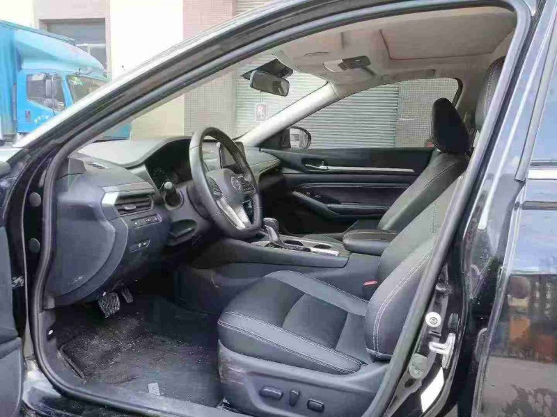 东莞22年日产天籁4