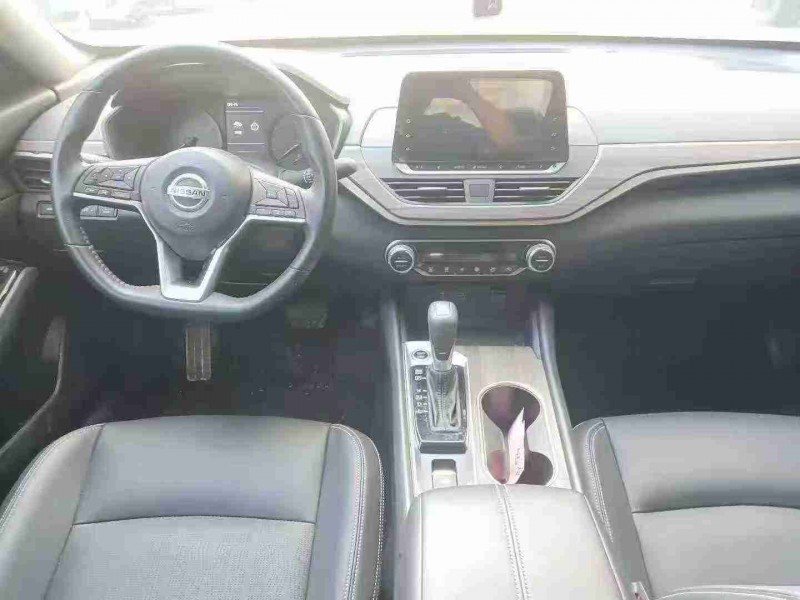 东莞22年日产天籁5