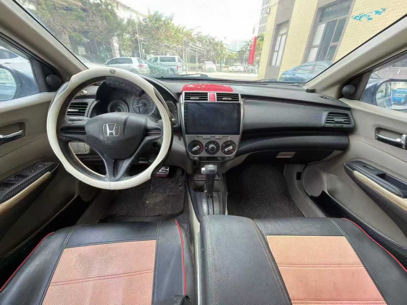 东莞13年本田锋范5