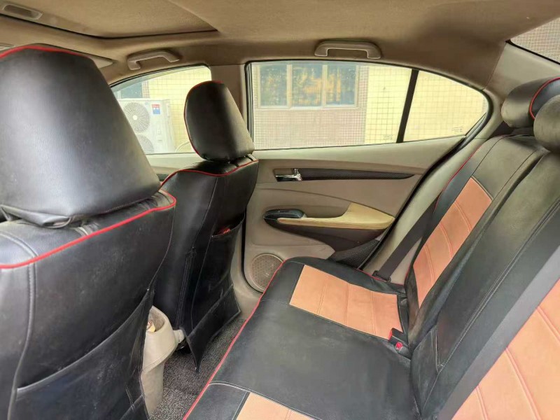 东莞13年本田锋范6