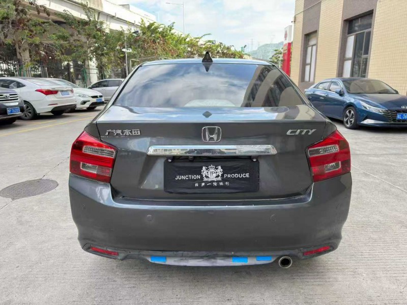 东莞13年本田锋范9