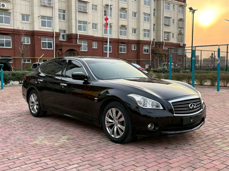 枣庄15年英菲尼迪Q703
