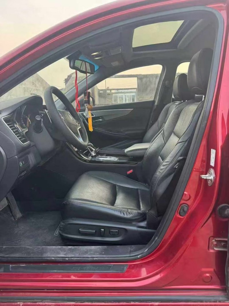 鹤壁17年本田思铂睿8