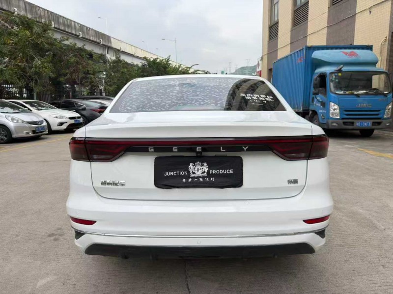 东莞23年吉利帝豪9