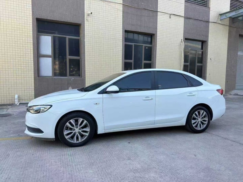 东莞21年别克英朗2