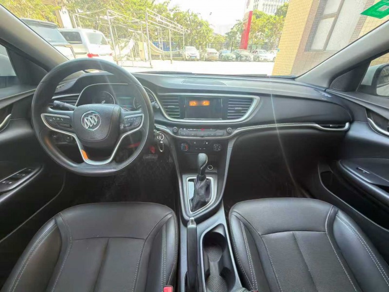 东莞21年别克英朗5