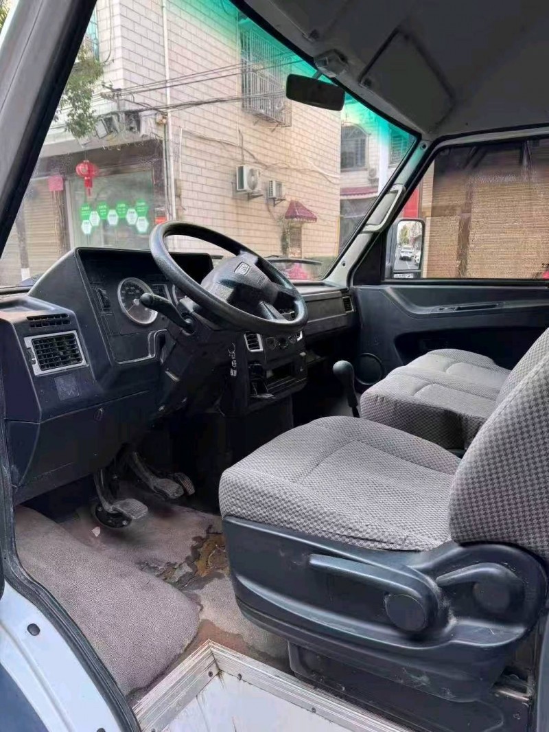 长沙20年依维柯得意4