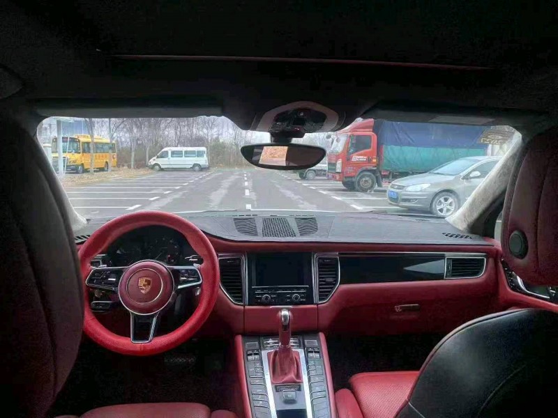 东营17年保时捷Macan6