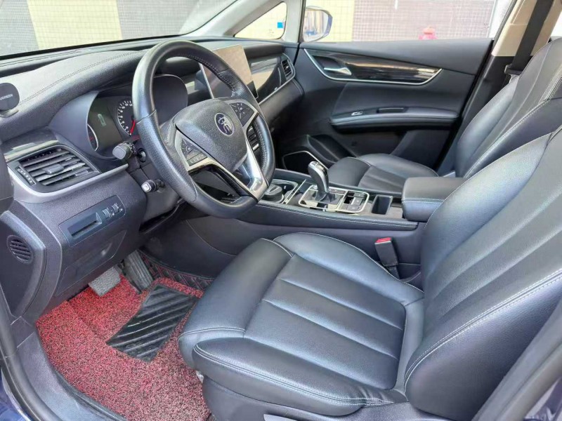 东莞20年比亚迪宋MAX4