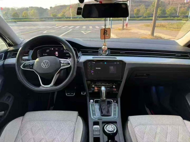 赣州24年大众迈腾5