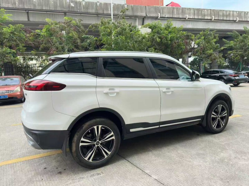 东莞22年吉利博越7