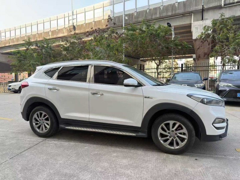 东莞18年现代途胜3