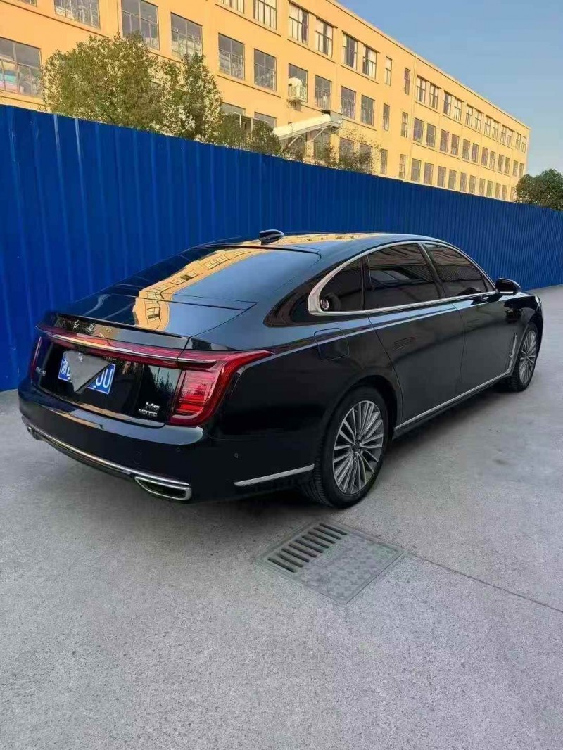 嘉兴22年红旗H97