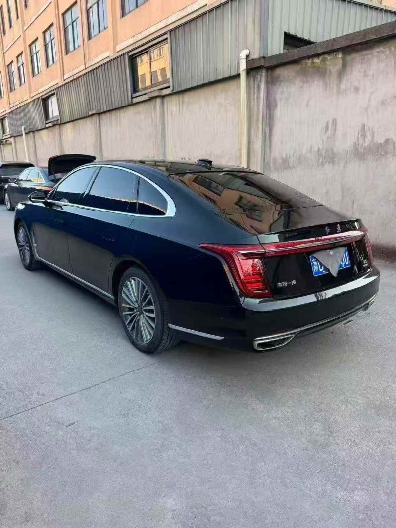 嘉兴22年红旗H98