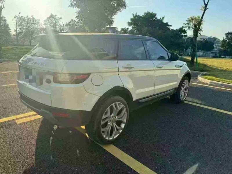 广州18年路虎极光7