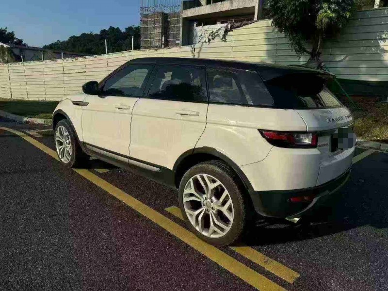 广州18年路虎极光8