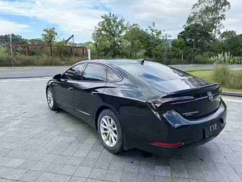 广州21年别克君越8