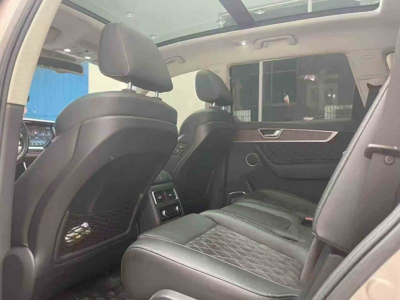 潍坊19年红旗HS76