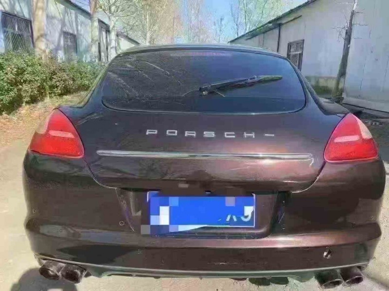 潍坊13年保时捷帕拉梅拉6