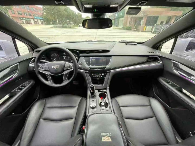 襄阳21年凯迪拉克XT55