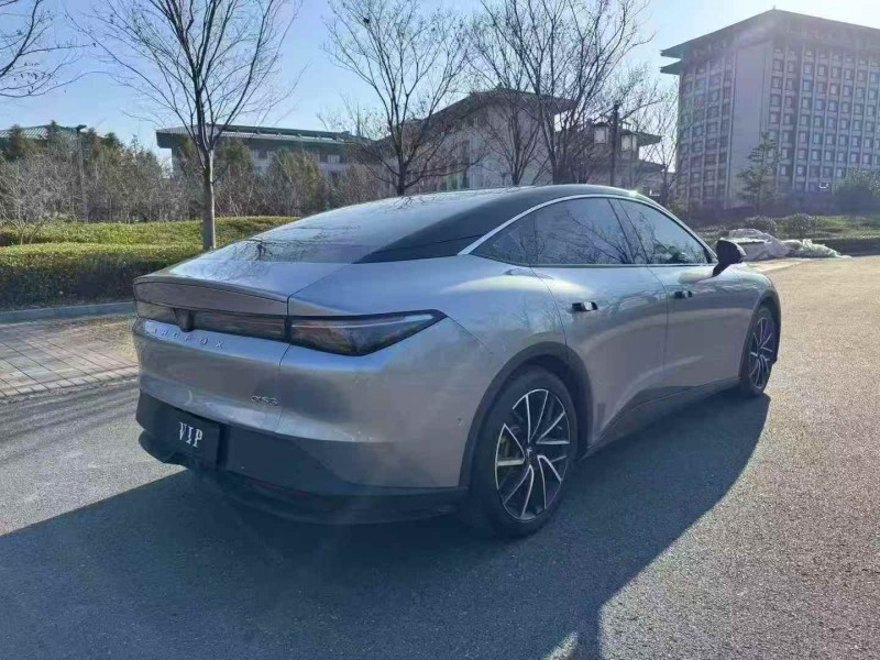 南通24年极狐汽车阿尔法8