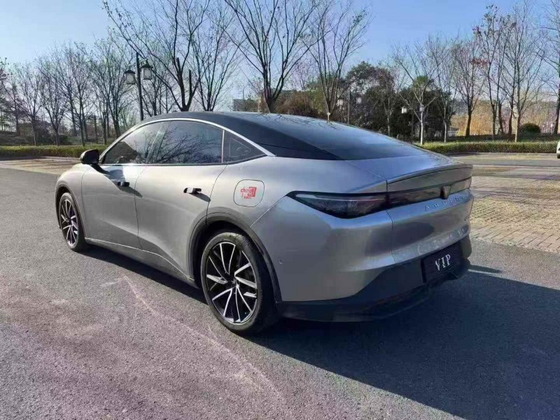 南通24年极狐汽车阿尔法9