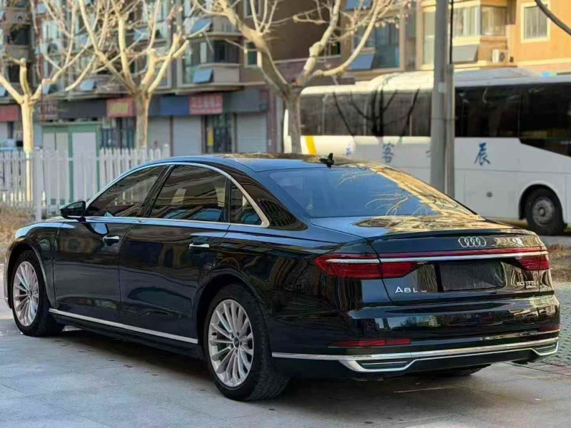 淄博21年奥迪A8L7