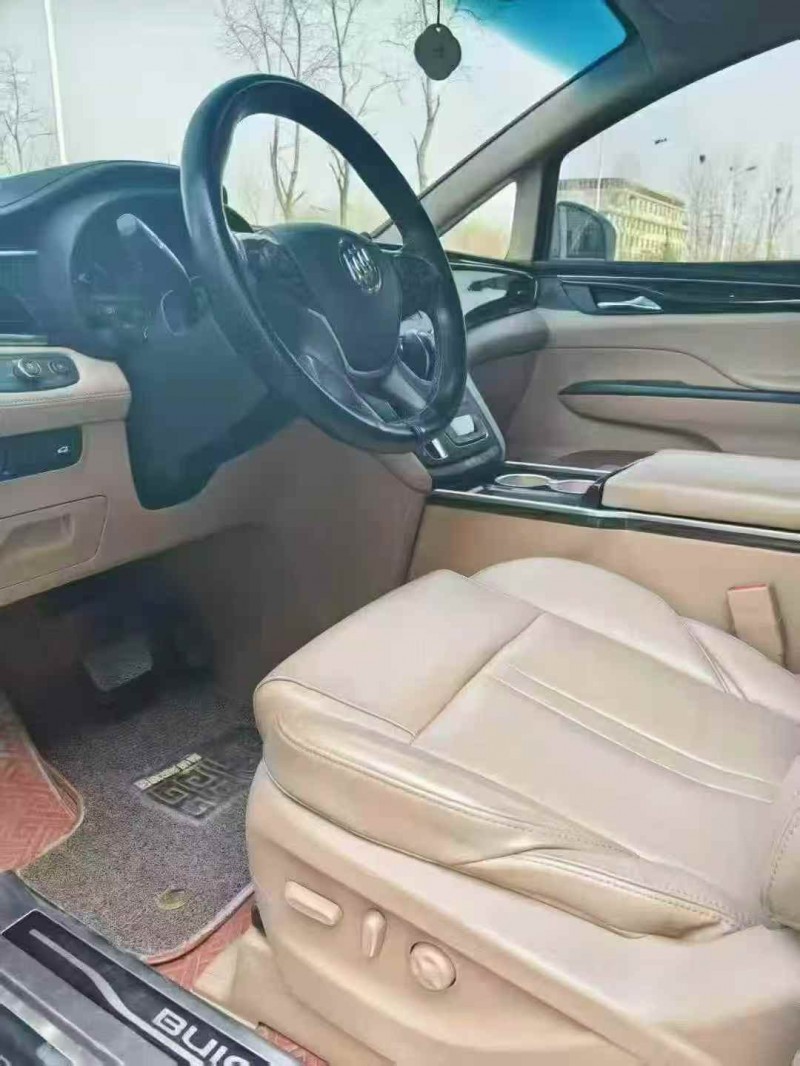 张家口19年别克GL84