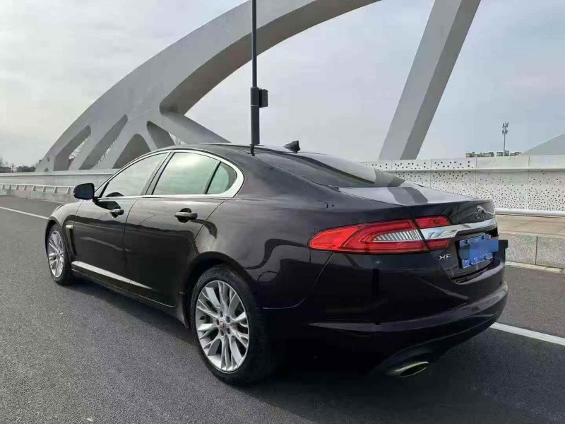 长治15年捷豹XF5