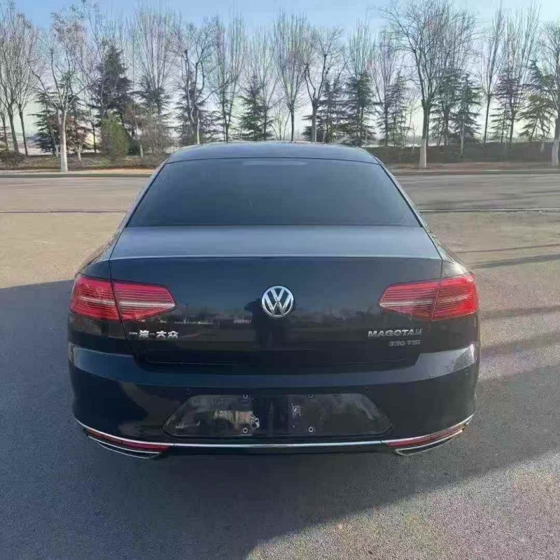 青岛18年大众迈腾8